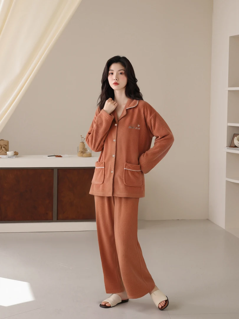 2025海岛绒实体店保暖冬季翻领耐磨睡衣家居服套装女士纯色秋冬季