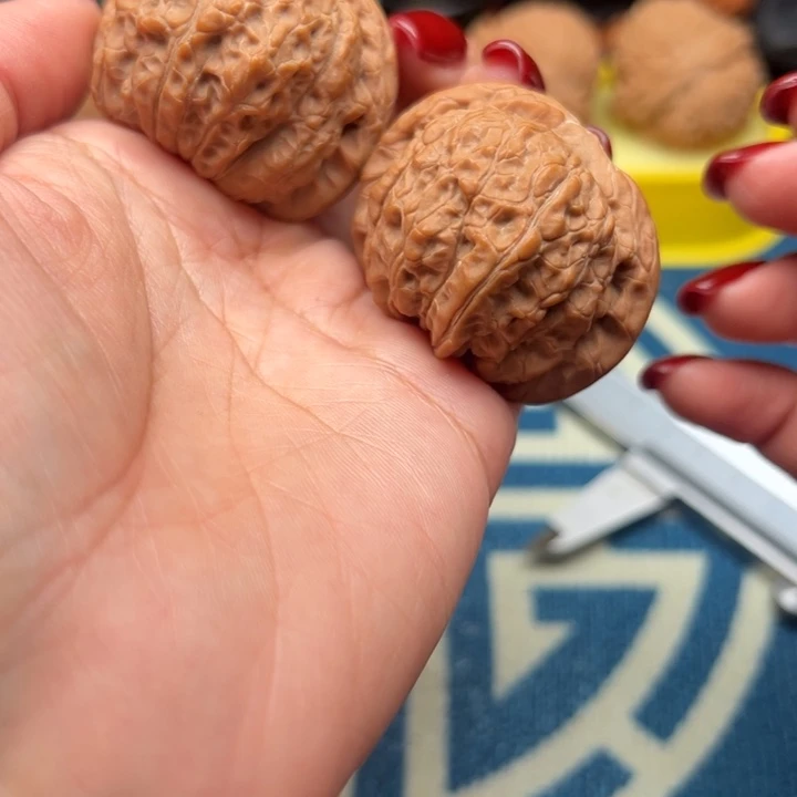 吊坠桃核文玩雪麒麟42