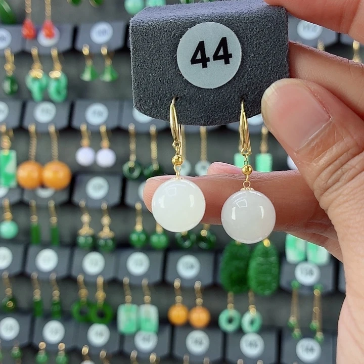 和田玉18K金镶嵌耳饰