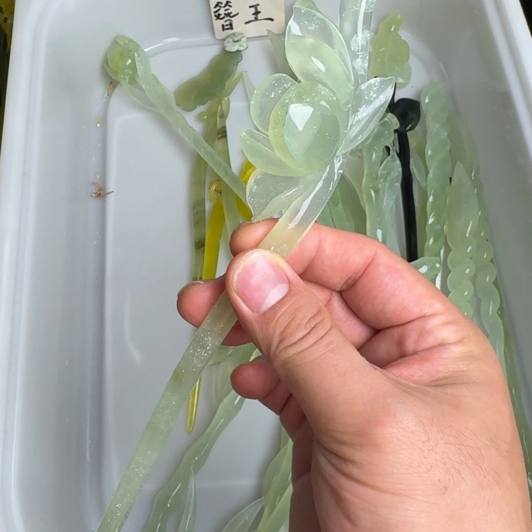 蛇纹石玉未镶嵌发饰