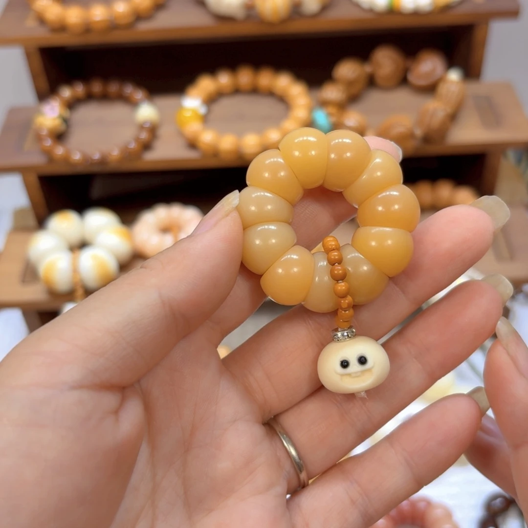 星月菩提吊坠奶黄菩提根大肠馒头籽手捻