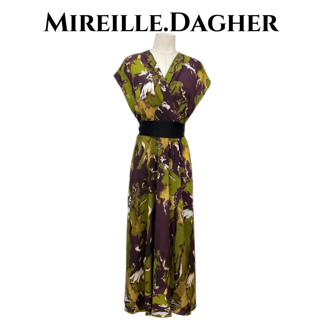 米莱Jiaer/夏季时尚V领收腰设计款印花显瘦长款连衣裙25001