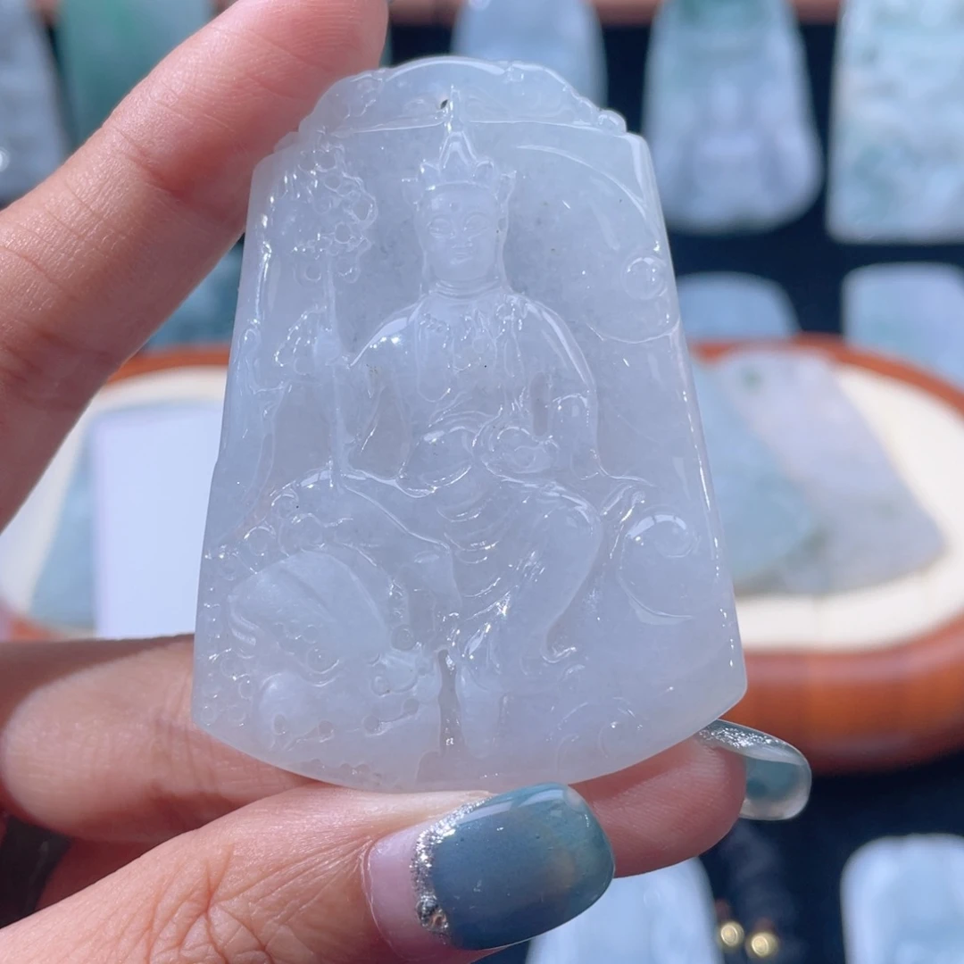 风****翡翠未镶嵌颈饰地藏