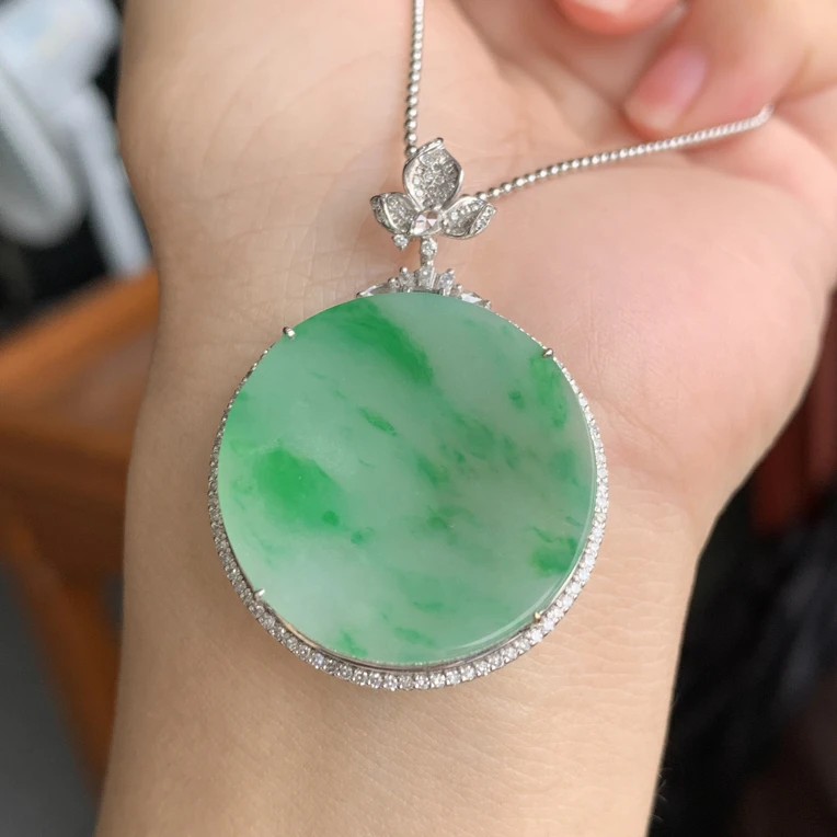 天然缅甸a货飘花18k金镶圆无事牌翡翠吊坠