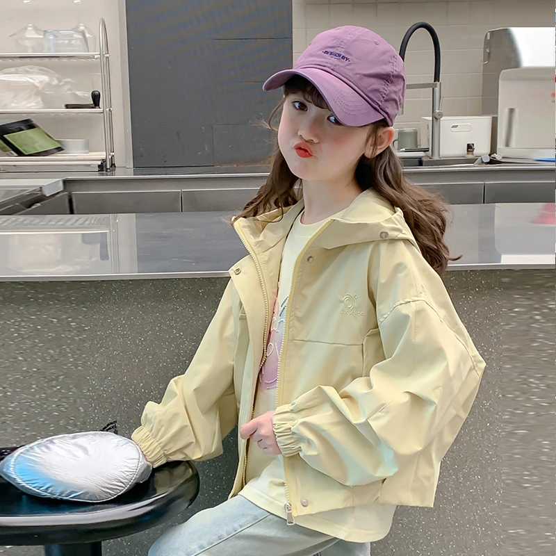 女童外套春装2025新款童装洋气时髦女孩冲锋衣大童春秋季夹克上衣