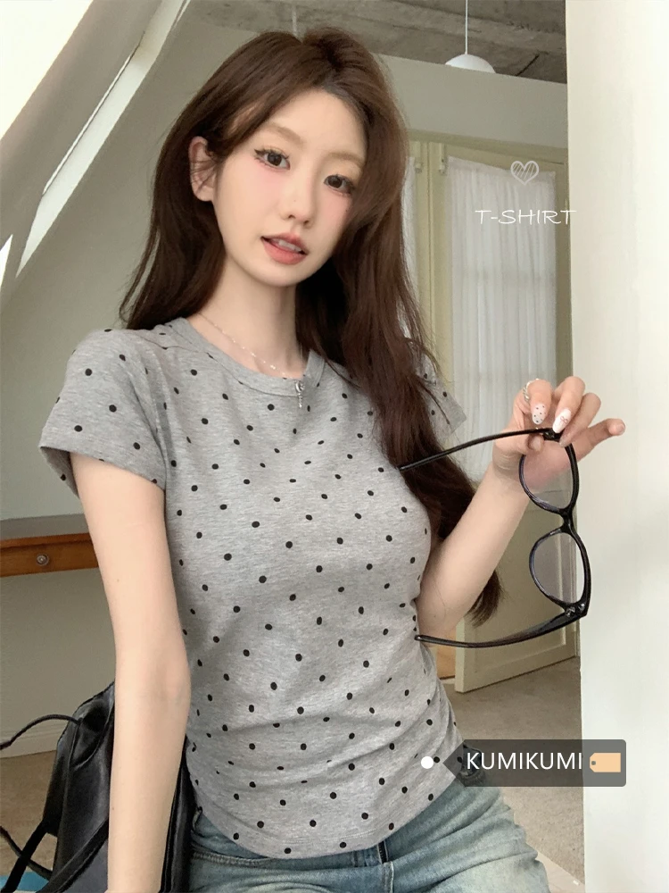[倩倩甄选]百搭正肩波点短袖T恤上衣女圆领T恤夏季时尚显瘦设计感