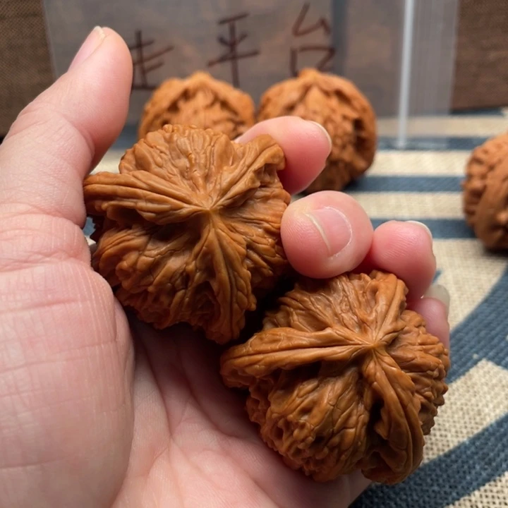 一***m核桃白狮子41核桃