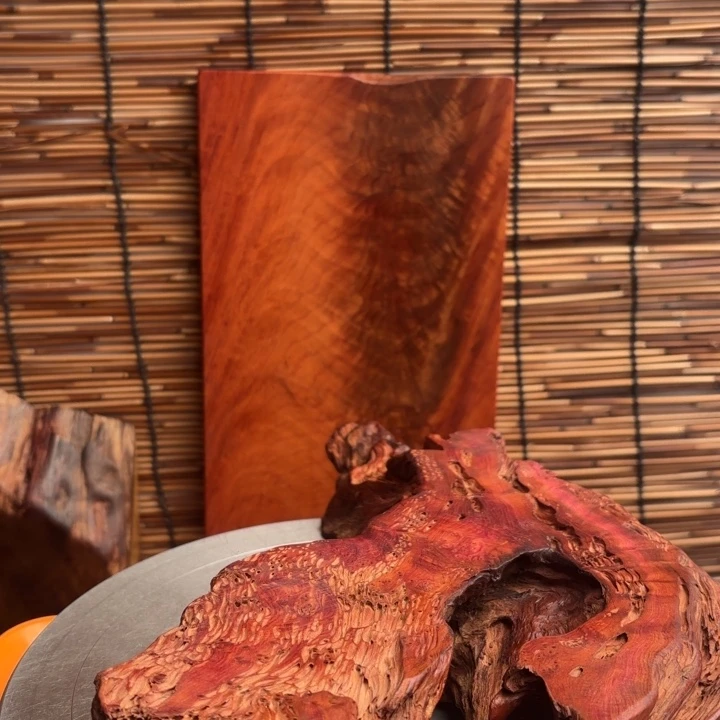 胡***潮大叶紫檀（黑酸枝木类）