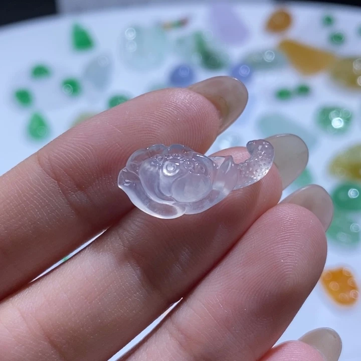 定制翡翠未镶嵌莲花