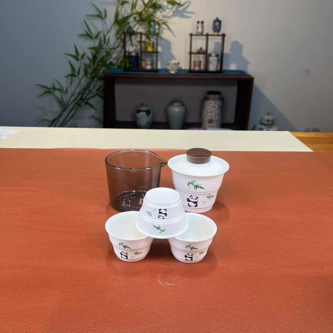 节节高熊猫旅行H526