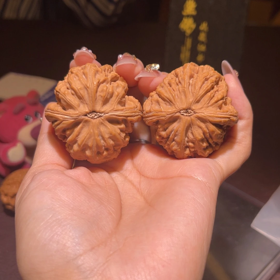 文玩核桃把件快***人44红锦鲤