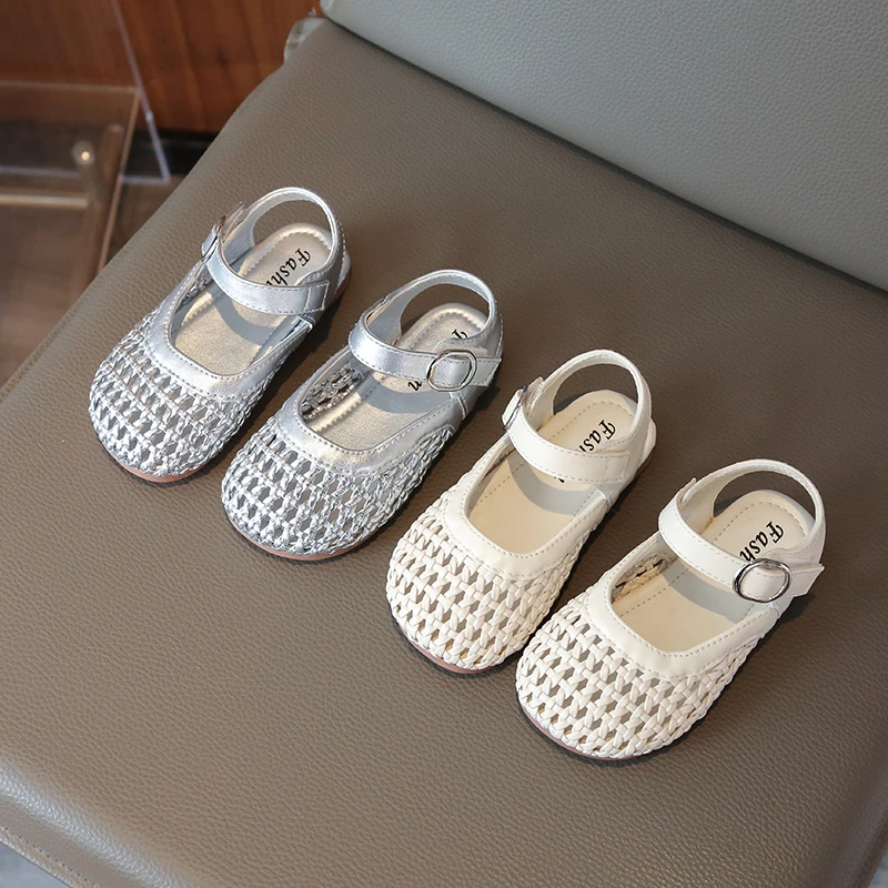 2025夏季新款女童镂空编织款公主鞋时尚百搭纯色女宝宝休闲凉鞋潮