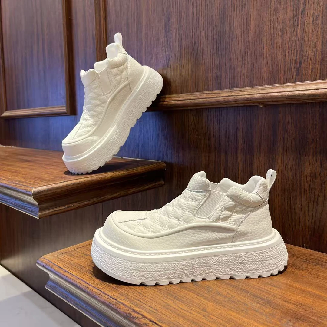 男鞋时尚厚底纯色一脚蹬百搭休闲鞋复古港风潮流单棉增高马丁靴