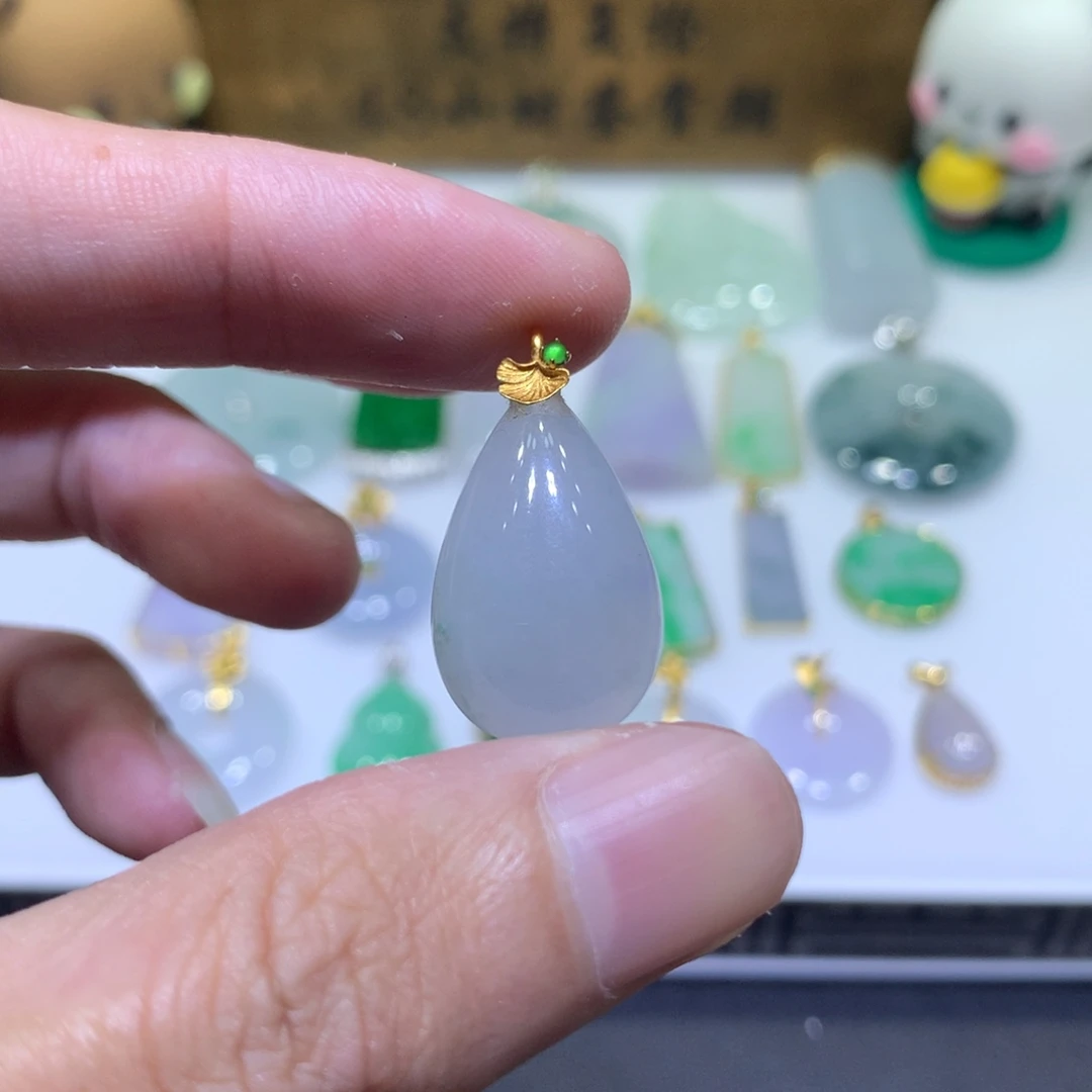 翡翠18K金镶嵌吊坠(不含链)