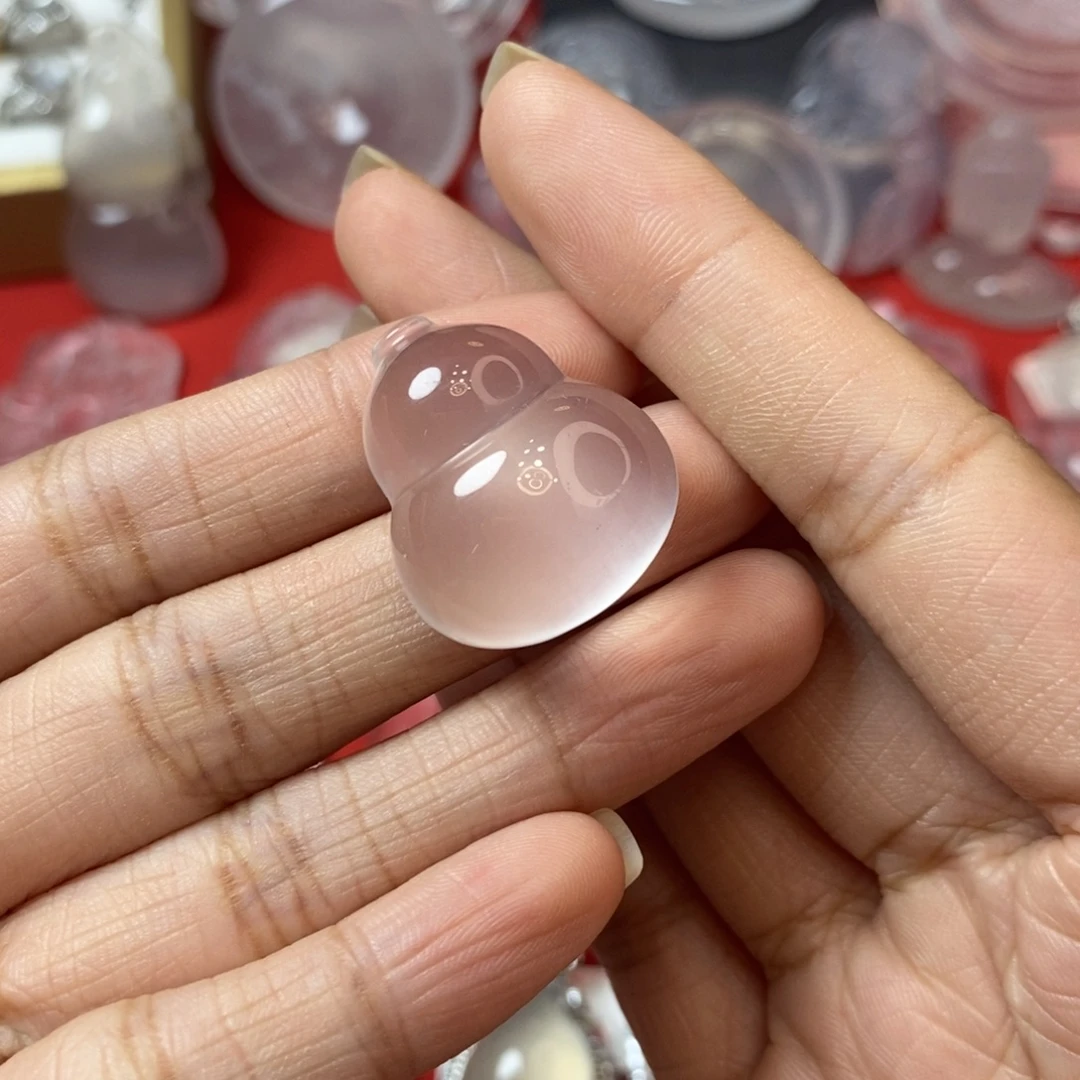 石英质玉未镶嵌吊坠