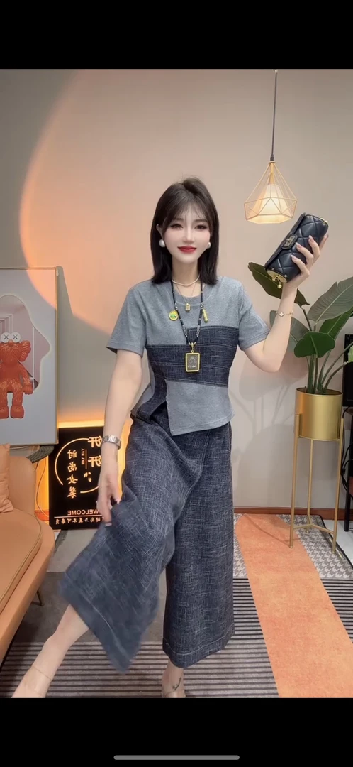 夏季新款洋气宽松显瘦百搭拼接减龄气质短袖服装