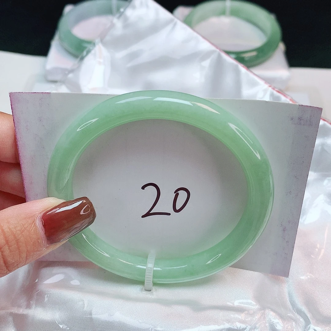 翡翠未镶嵌手镯 圆条55+