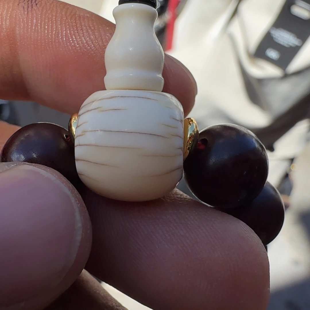 颈饰琉璃精品珠子