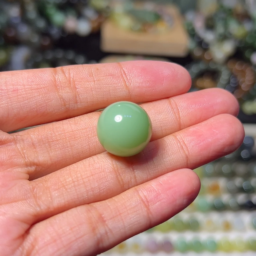 【闪购商品】未镶嵌和田玉珠宝奇石瓷绿16mm