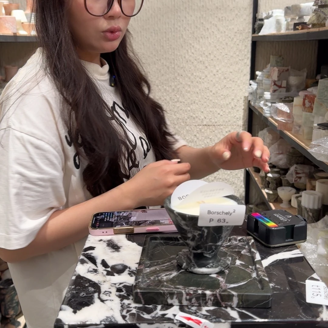 大理石P63P64。 不缺。