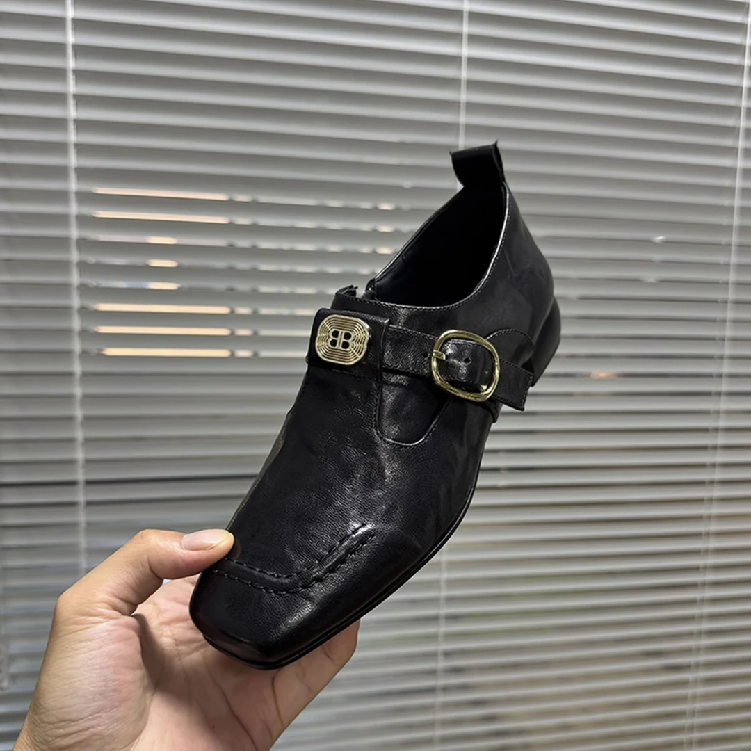 【品牌力荐】时尚皱感小皮鞋女秋冬新款百搭方头粗跟深口单鞋女1117