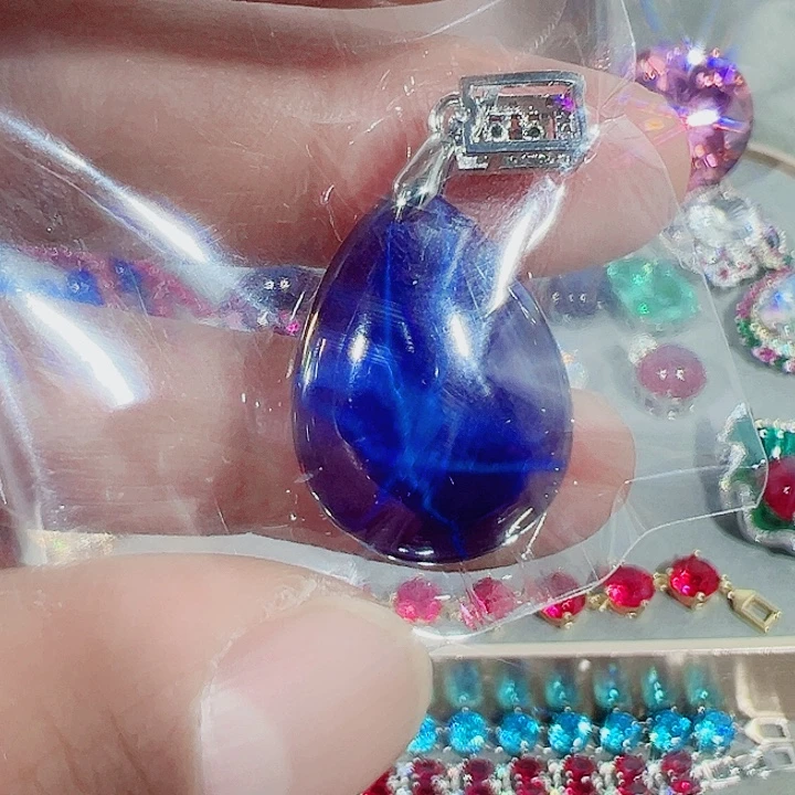 非金属红色蓝色吊坠戒指