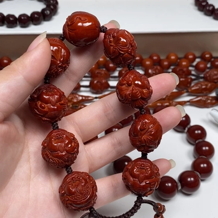 存***心橄榄核雕刻工艺的发展