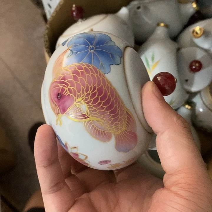 陶瓷艺术品及陶瓷壶