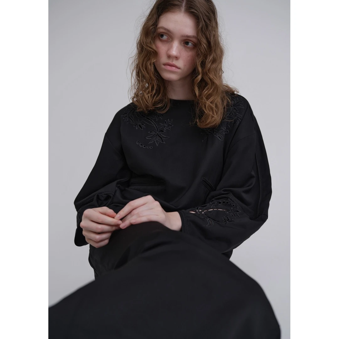 【MonTendre】秋季上新 W 重工镂空刺绣花朵时尚设计感宽松连衣裙