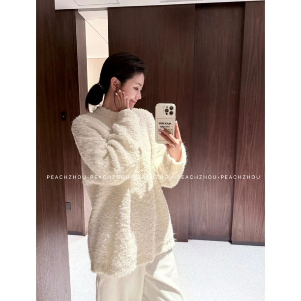 PEACHZHOU 羊毛混纺'白雪公主'圈圈纱粗针温柔肌理感宽松圆领毛衣