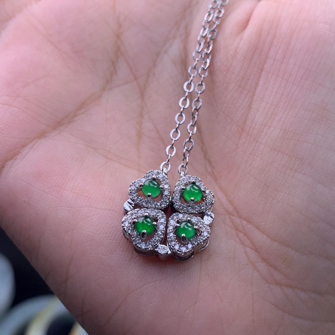 翡翠未镶嵌挂件吊坠