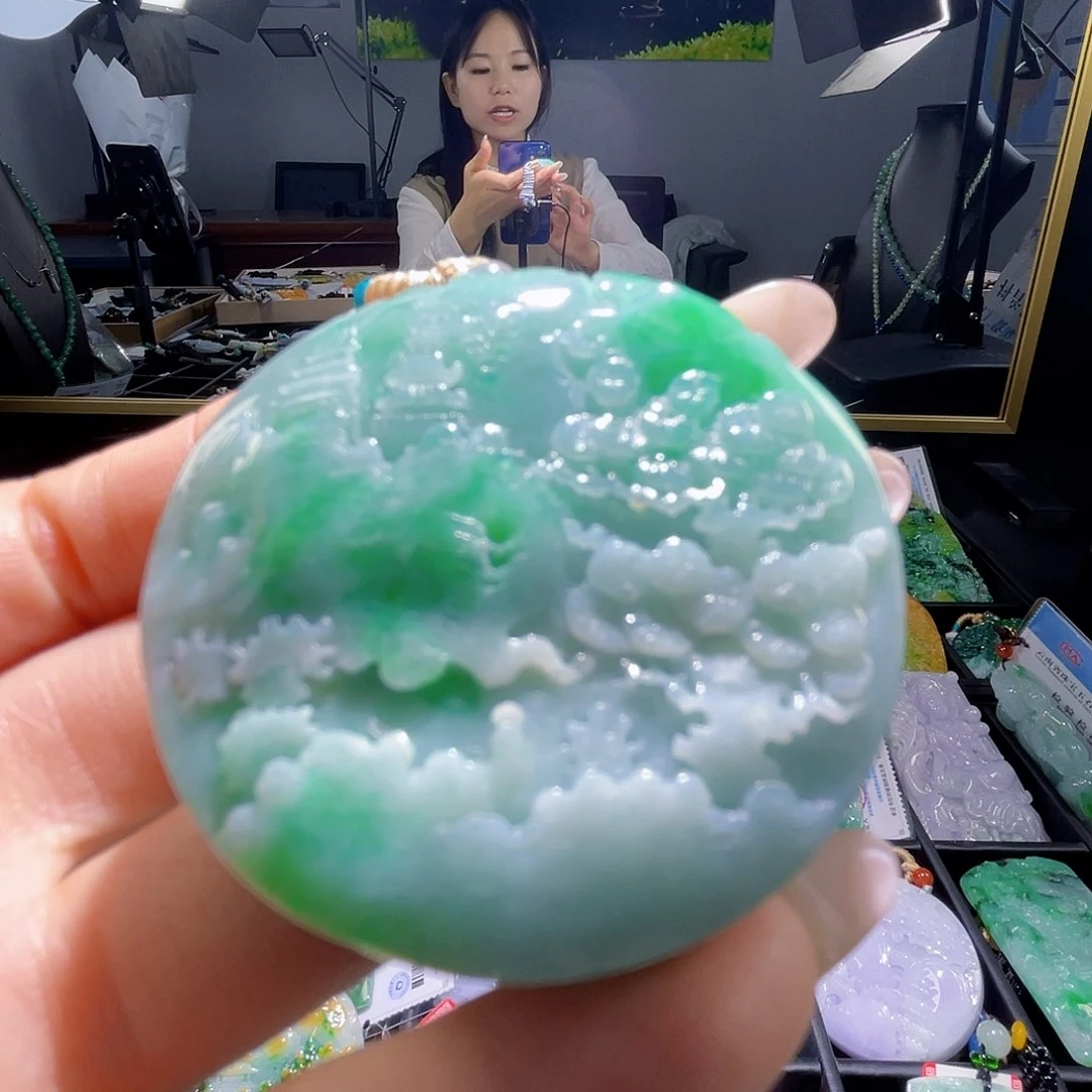 颈饰未镶嵌翡翠一