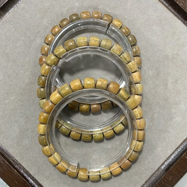 W612绿檀 卡8mm直桶珠单圈手串（底色多样，发货发其一）