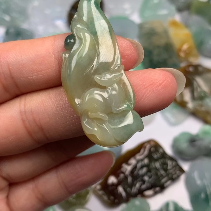 翡翠未镶嵌颈饰翡翠