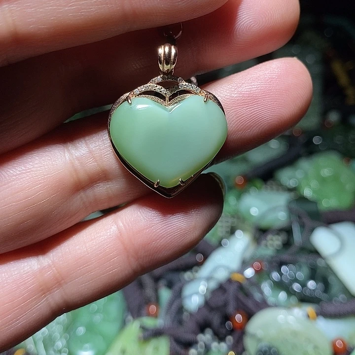 和田玉未镶嵌吊坠(不含链)