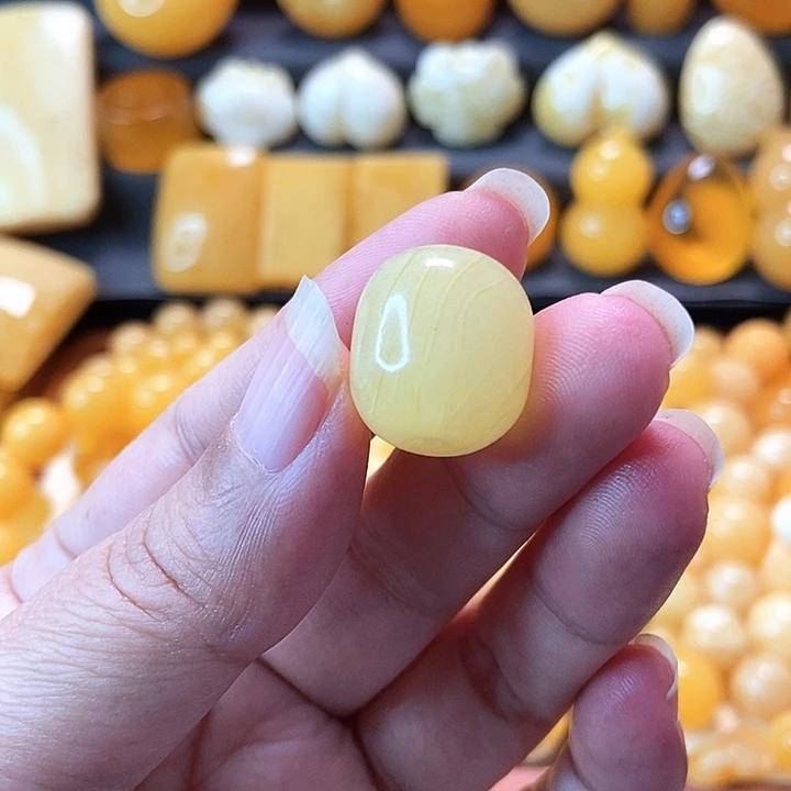 蜜蜡未镶嵌吊坠(不含链)