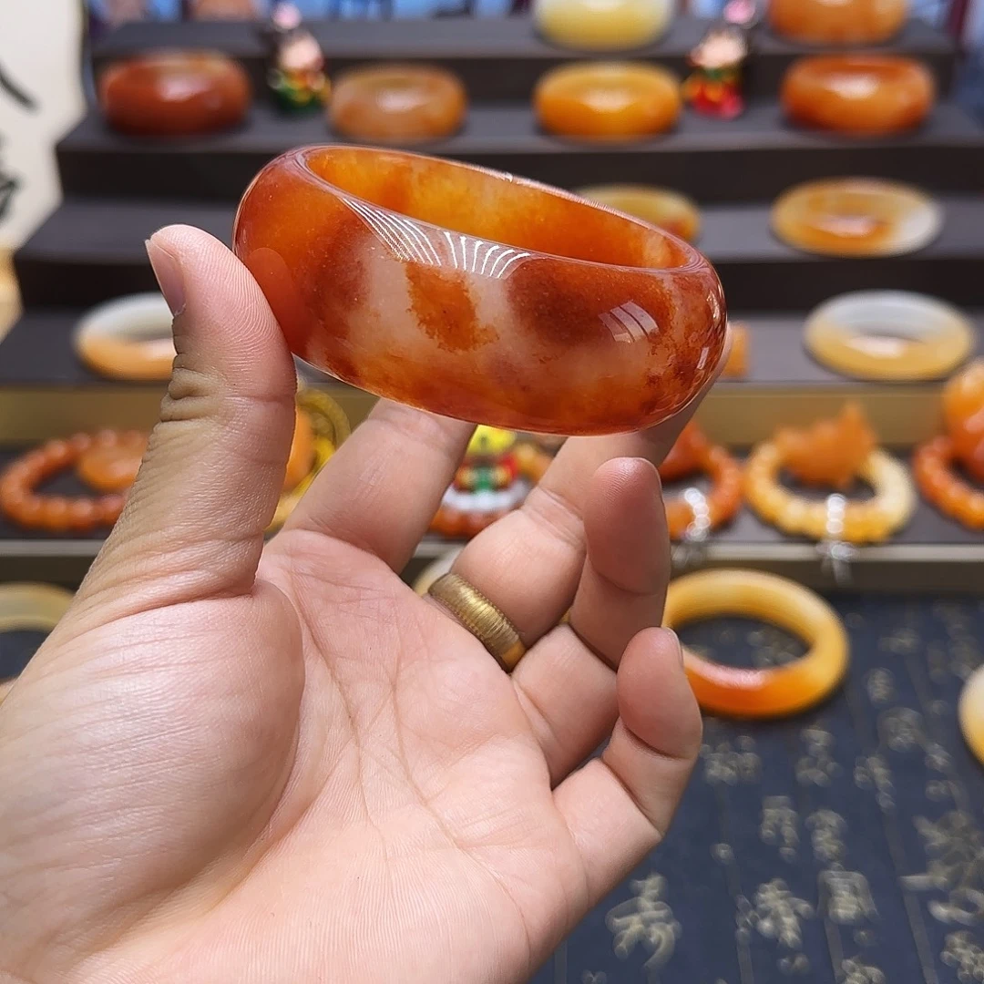 纤***＜石英质玉（黄龙玉）未镶嵌手镯