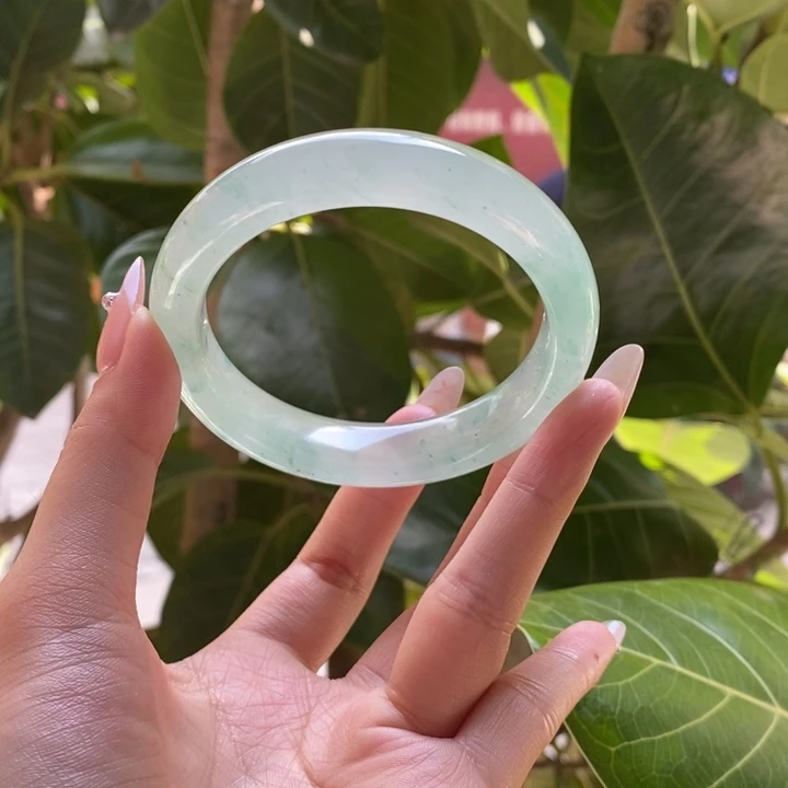 石英岩玉手镯未镶嵌