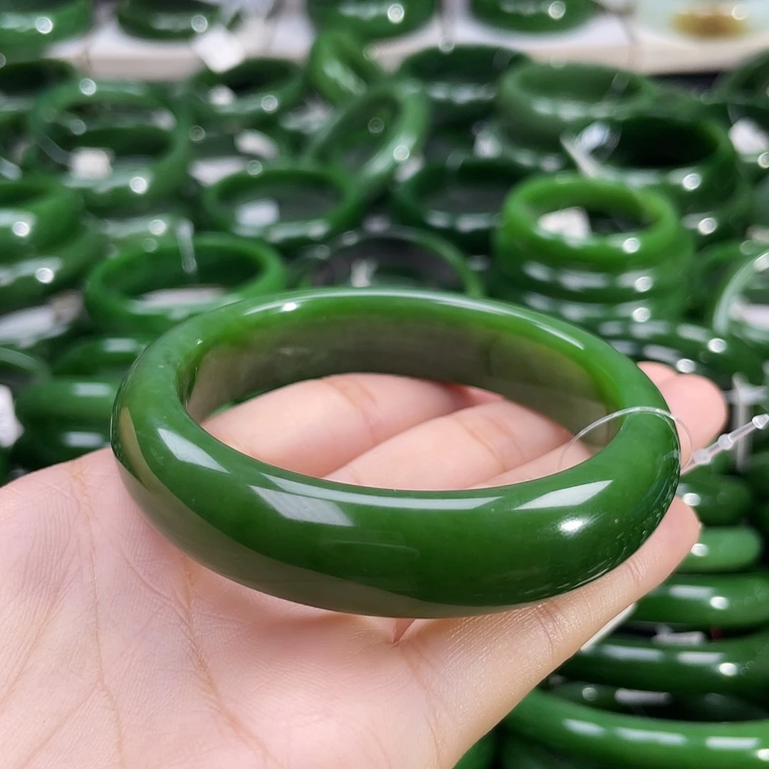 未镶嵌手镯和田玉（碧玉）
