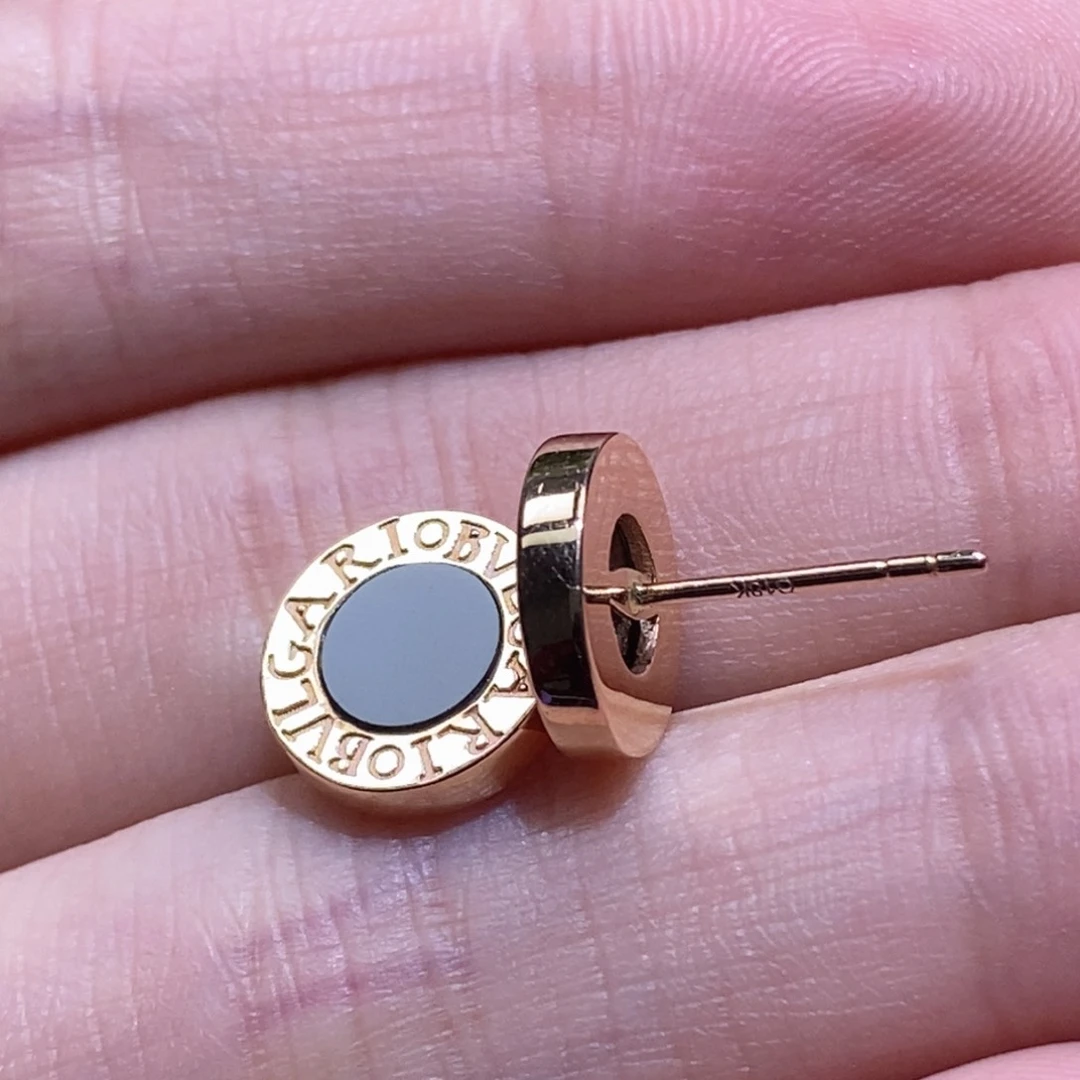 18K金镶嵌翡翠耳饰