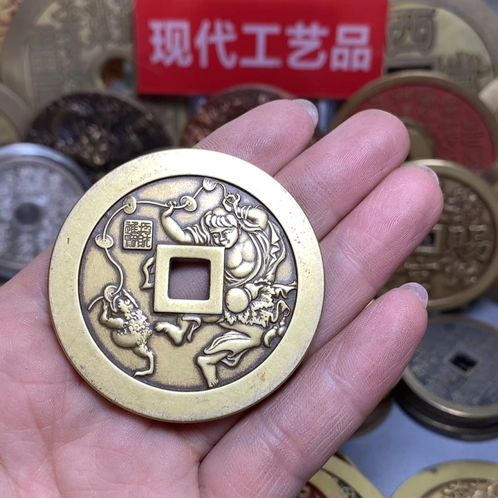 铜摆****.现代工艺品花钱143
