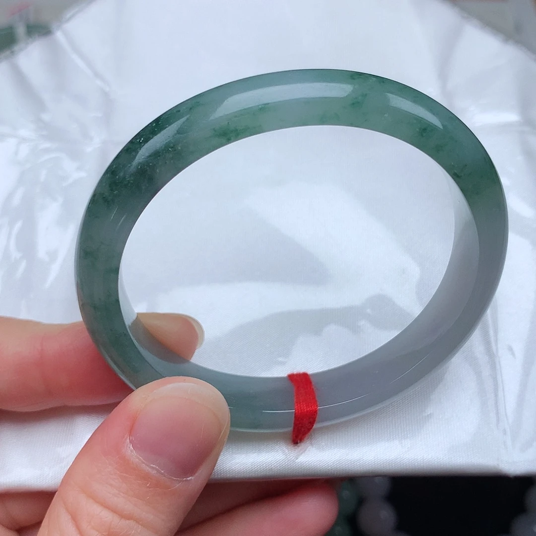 翡翠未镶嵌手镯55贵妃手镯