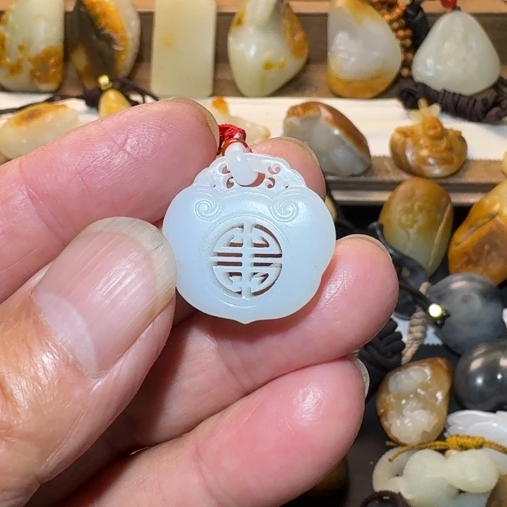 和田玉吊坠(不含链)未镶嵌