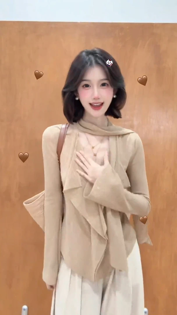 设计感飘带V领T恤2025秋季新款长袖上衣+卡其色宽松休闲裤阔腿裤