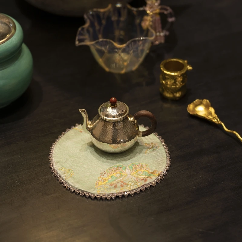 YCQ00334 遇春秋-绿蝴蝶刺绣珍珠杯垫