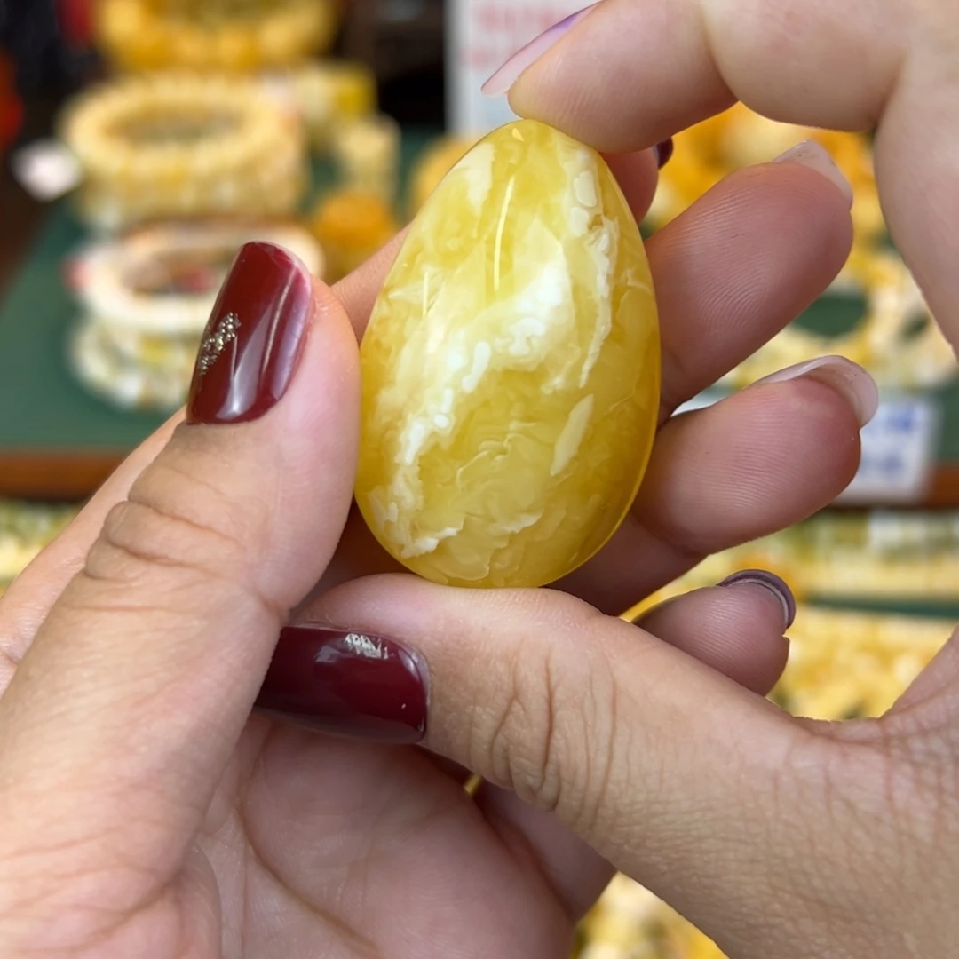 琥珀裸石未镶嵌kkkkkkkjjjj