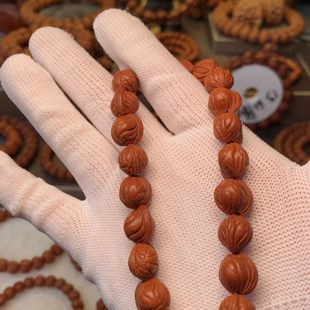 尹***复手串桃核秦岭龙纹