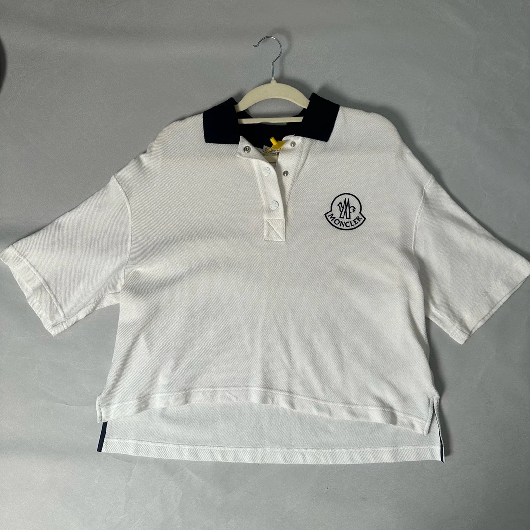 99新 MONCLER 葡萄籽奢潮/白色刺绣短袖T恤/M码
