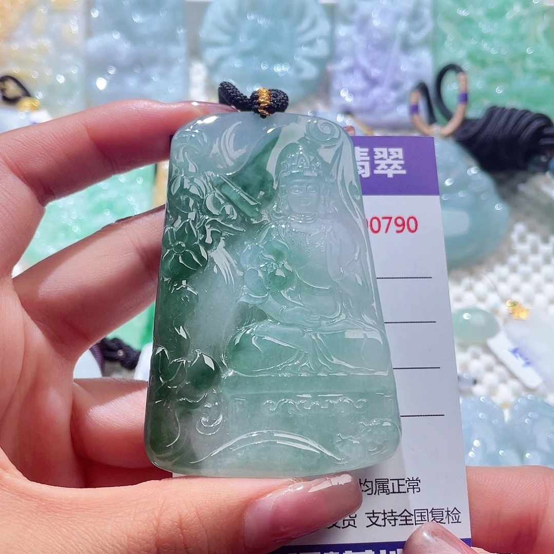 颈饰未镶嵌翡翠观音