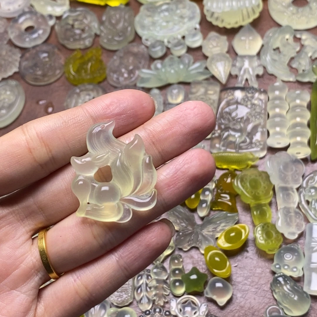 蛇纹石玉合金颈饰